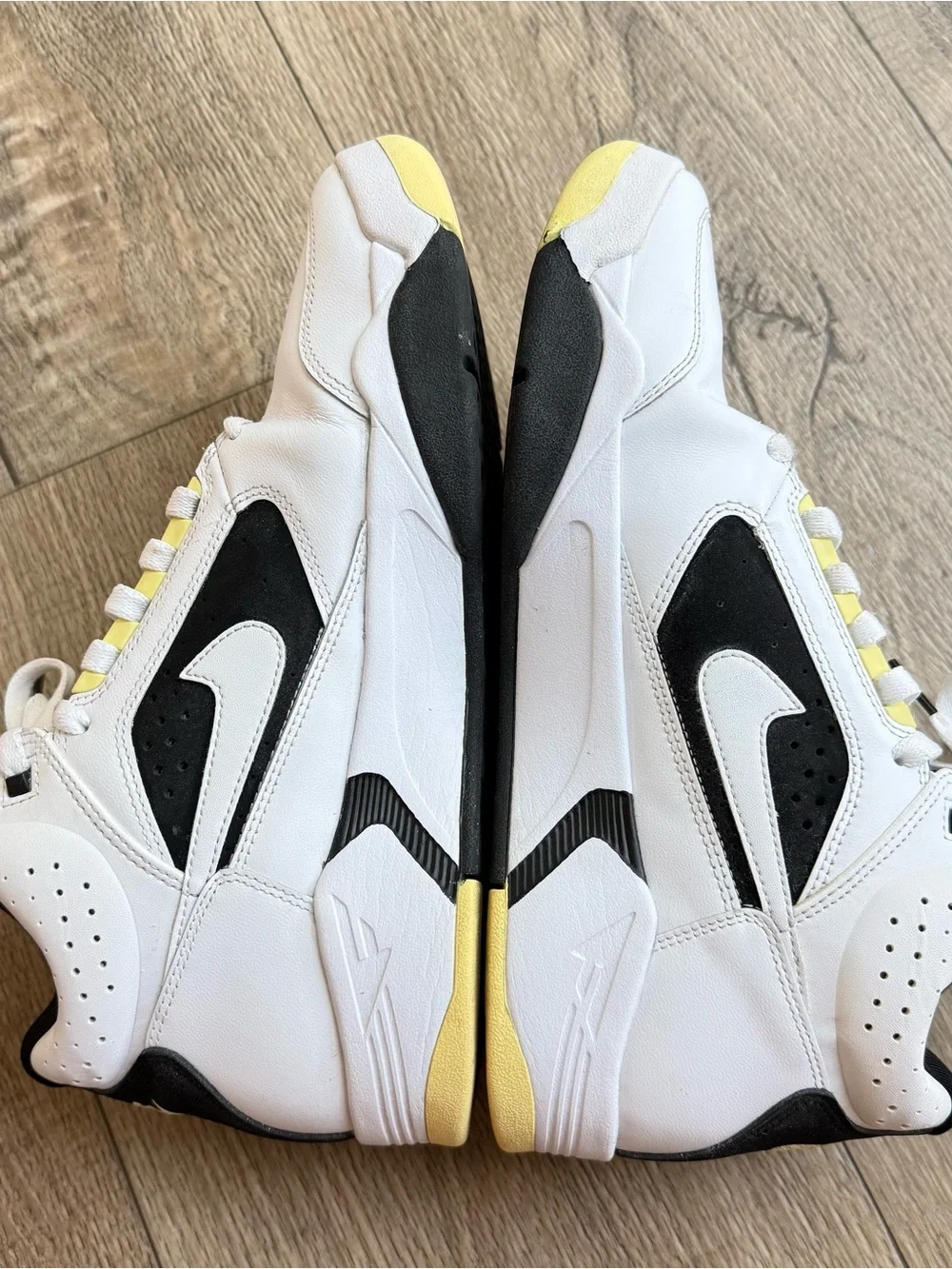 Nike Air Flight Lite Mid sneakers men’s size 8.5 white lemon